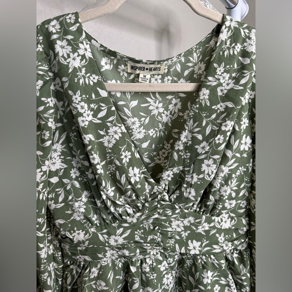 Inspired Hearts sage green tiered ruffle skirt long sleeve mini dress size med - Picture 3 of 11